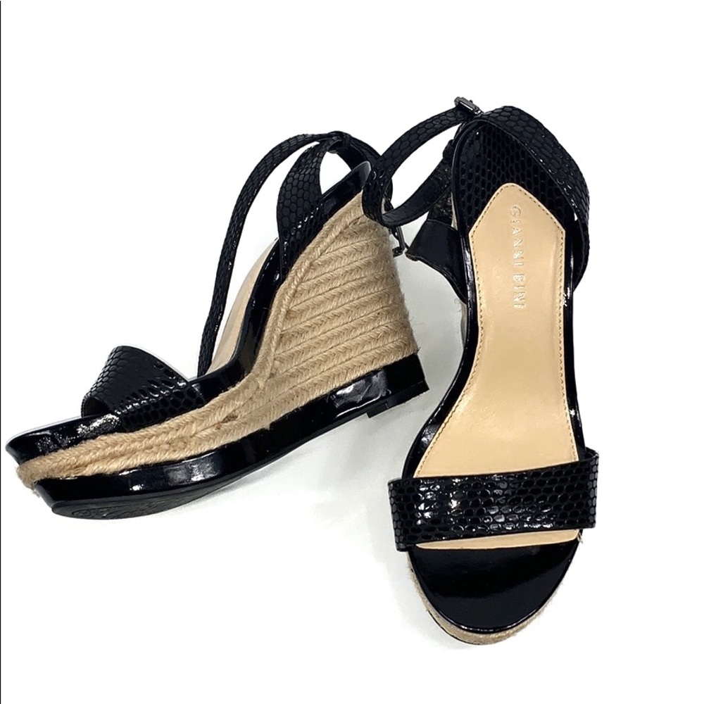 Gianni Bini Black and Tan Wedge Sandals womens 8.5